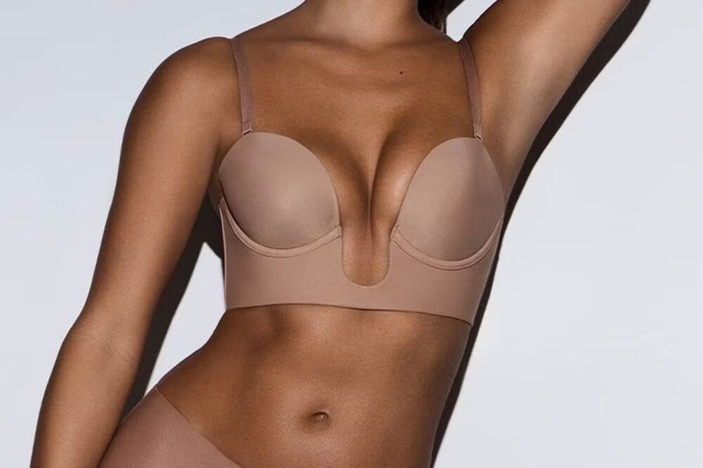 SKIMS Deep Plunge Shapewear Bra Size XS New Brown Tan